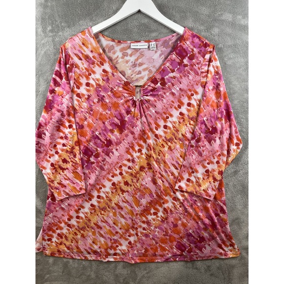 Susan Graver Tops - Susan Graver Top‎ Liquid Knit Sz 1X Pink White V-neck Minimalist Casual Normcore